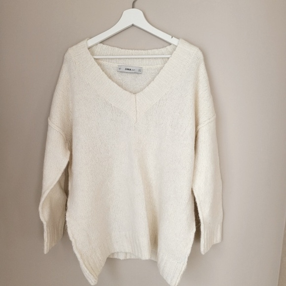 ZARA Knit Oversized White Sweater Wool Blended